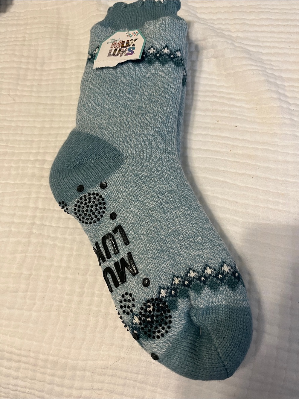 NEW Muk Luks Women’s Sm/Med 6-8 Non-Slip Cabin Socks in Teal, faux fur inside